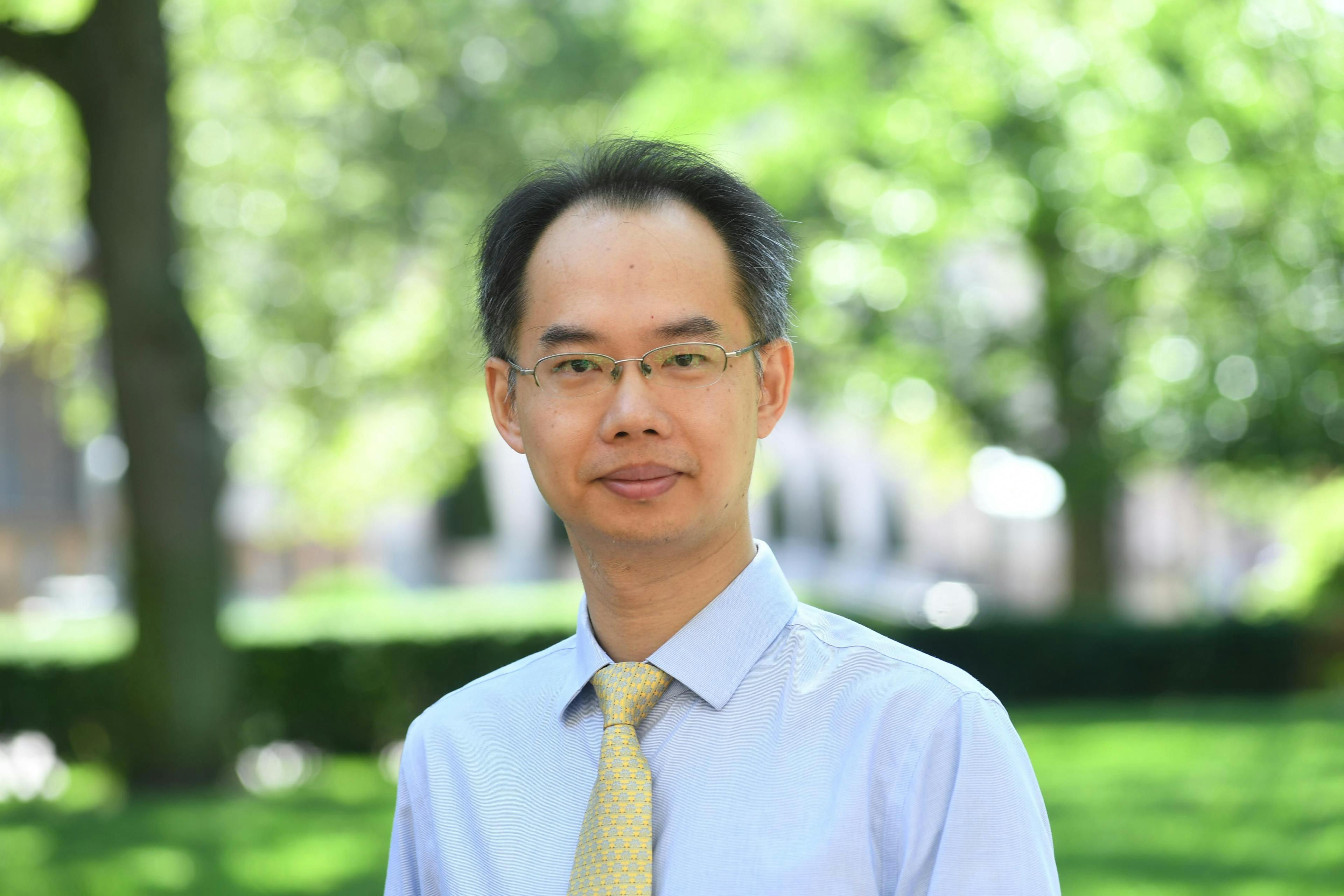 Dr. Wei Min