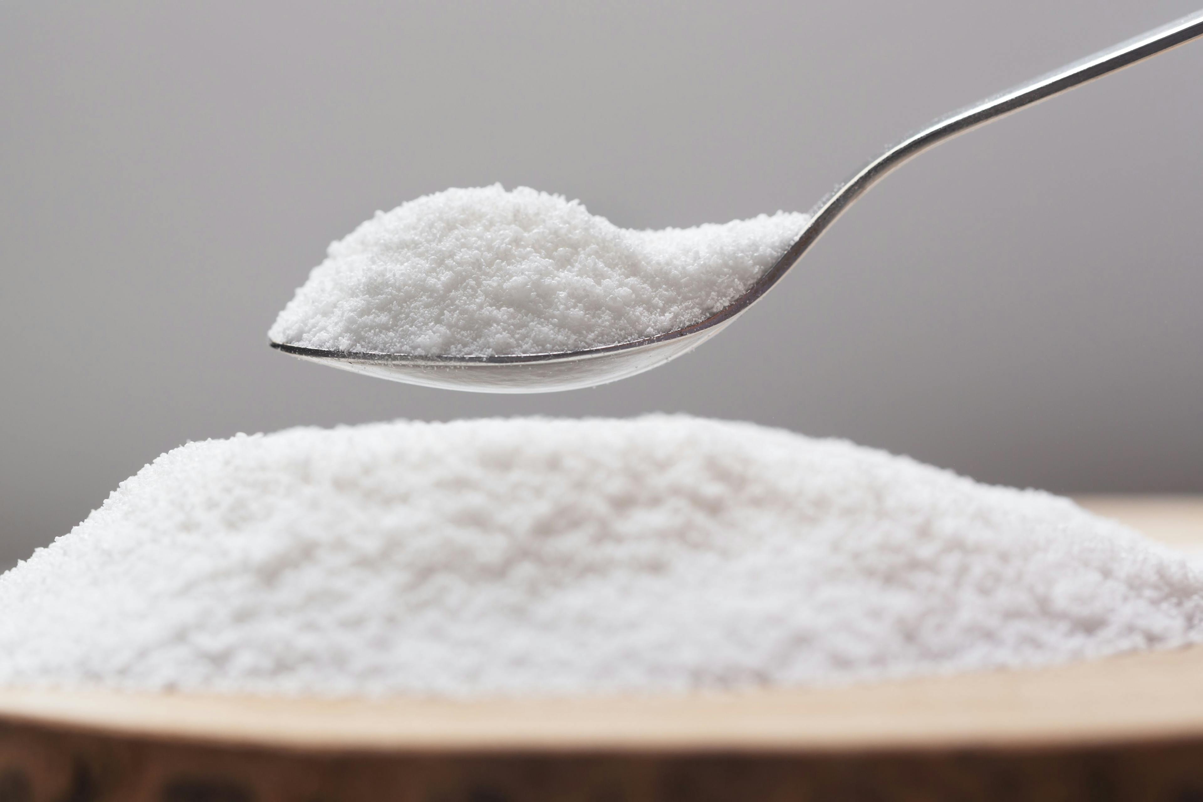 Spoon with natural sweetener stevia on a heap | Image Credit: © zakiroff - stock.adobe.com